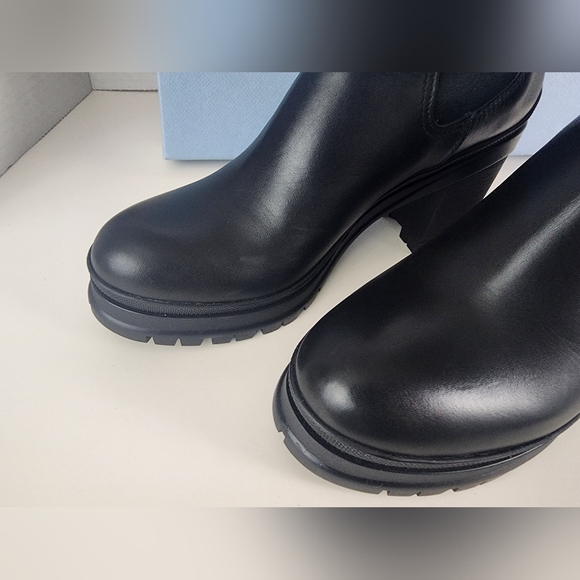 Prada ankle boots size 37.5 - Picture 9 of 15